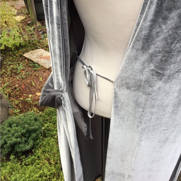 Oscar De La Renta Velvet Velour Robe - Picture 4 of 5